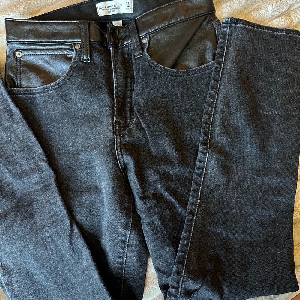 Abercrombie & Fitch Black Skinny Jeans